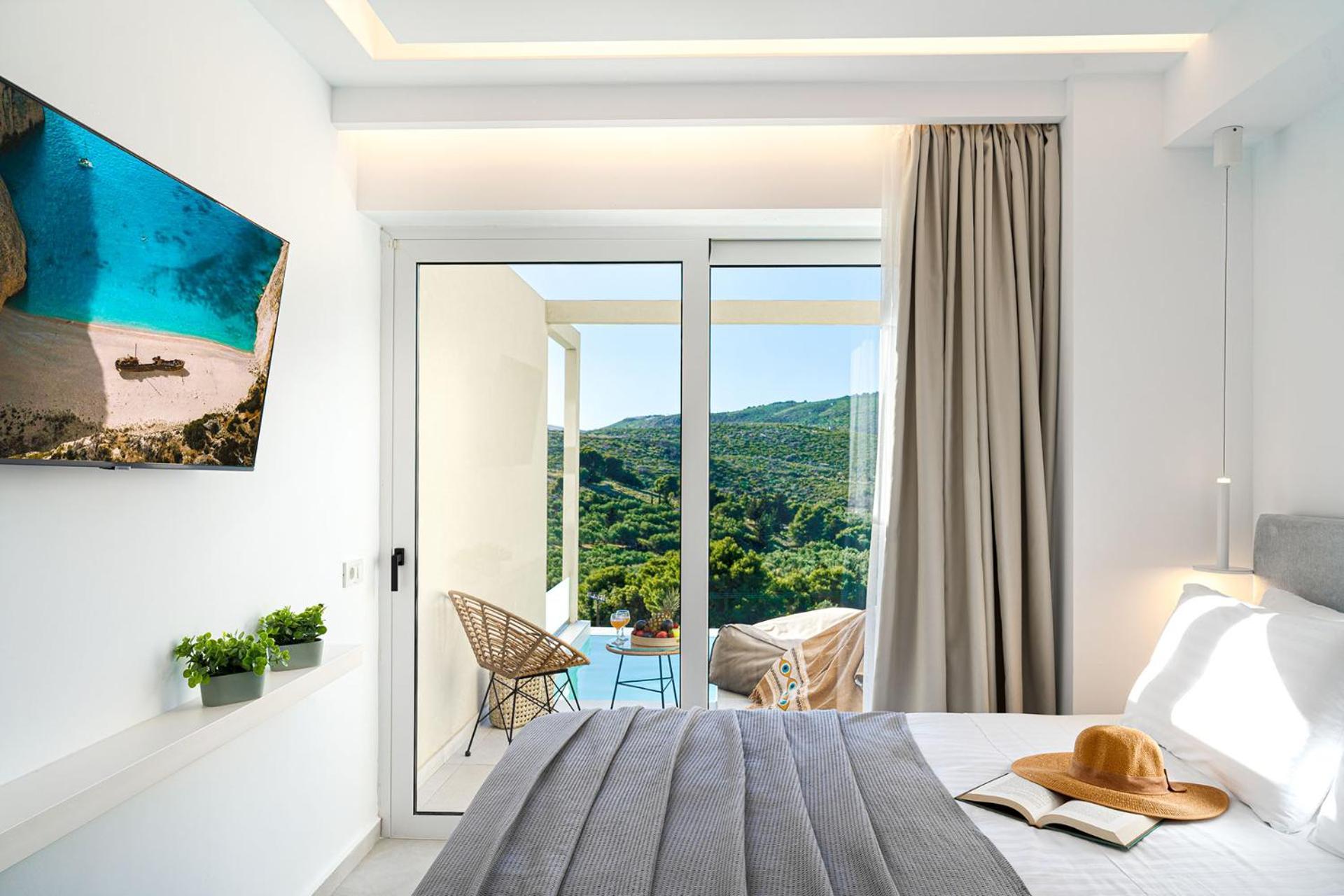 Myzith Luxury Suites Keri Exterior photo