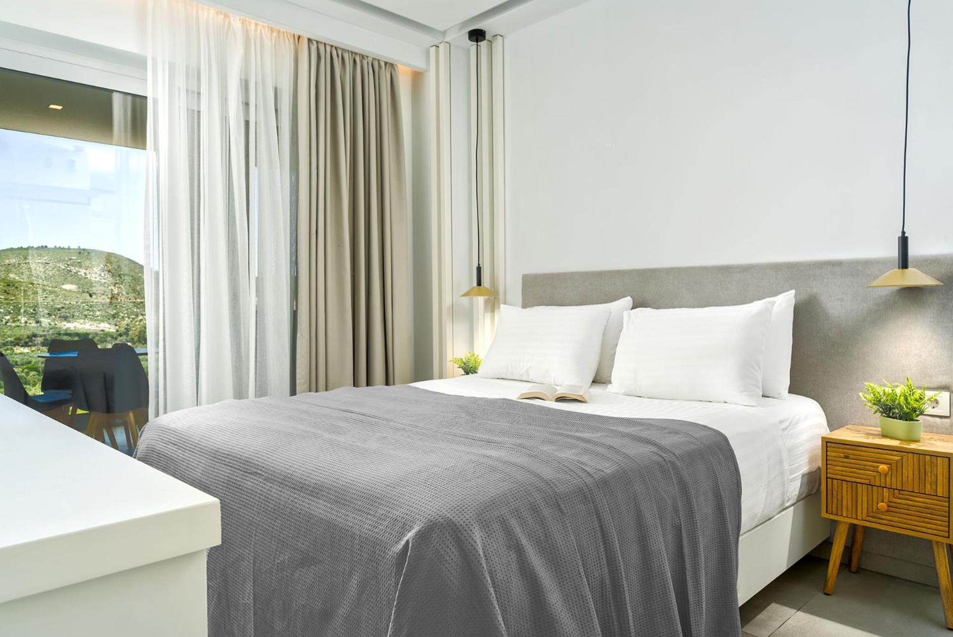 Myzith Luxury Suites Keri Exterior photo