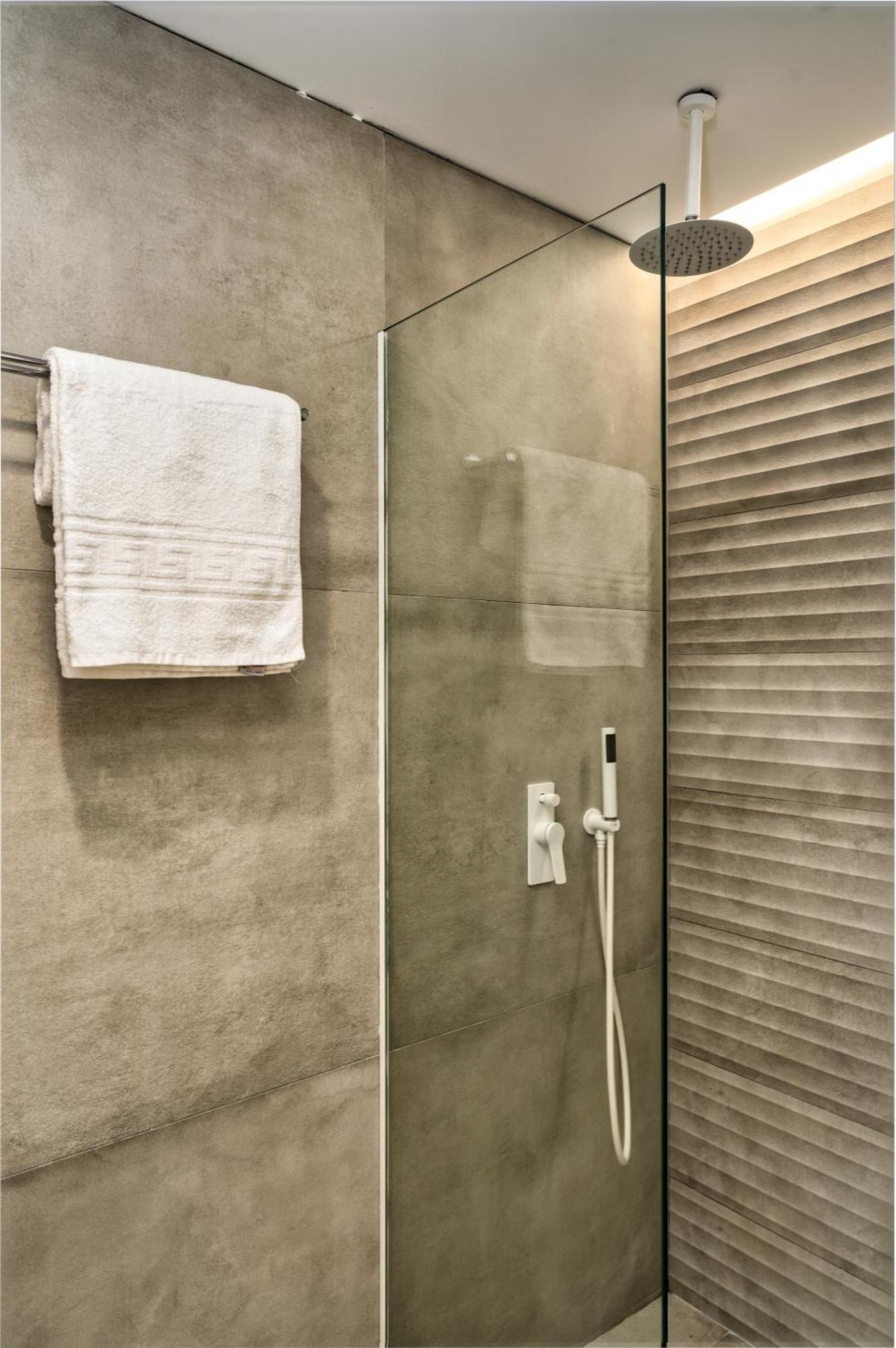 Myzith Luxury Suites Keri Room photo